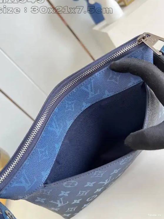 Affordable VOYAGE SOUPLE-30*21*7.5CM POCHETTE LOUIS VUITTON 0522